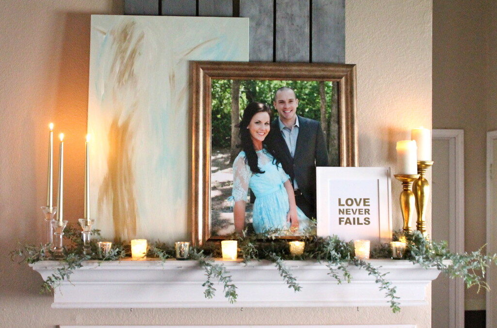 Simple Holiday Mantel Styling in 4 Easy Steps