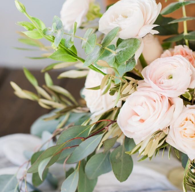 Airy Heirloom Romance Styled Shoot with Garnished Event and Kati Hewitt Photo