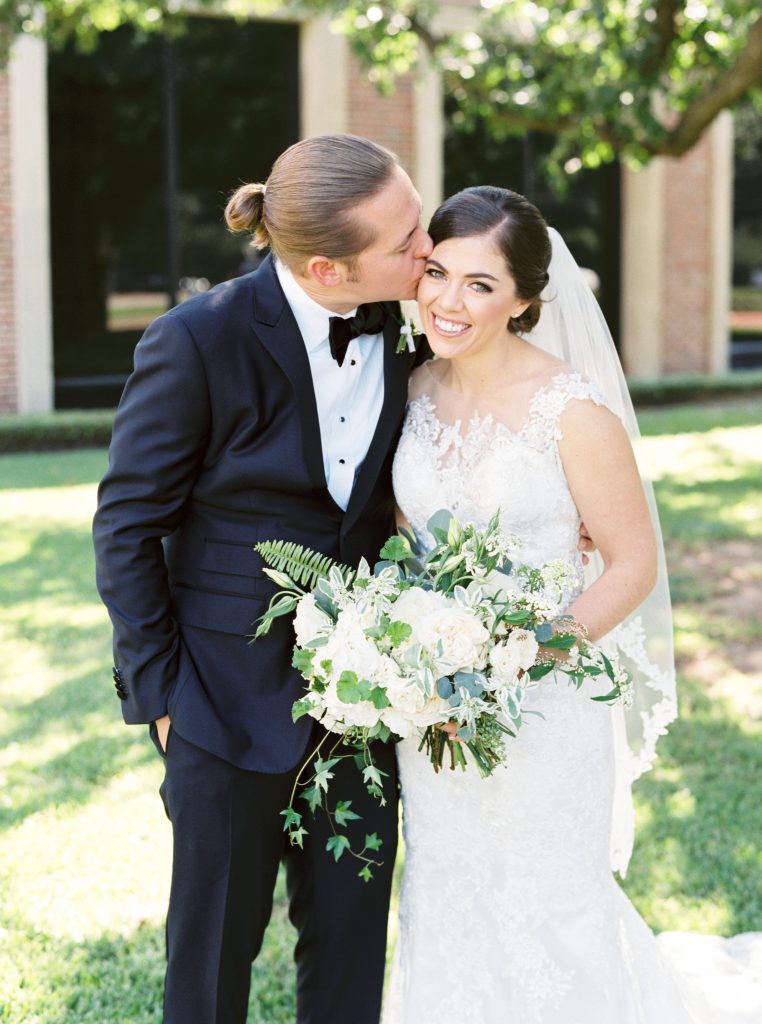 Colby and Andrew's Perfect Neutral and Textured Wedding Floral - Tamara ...